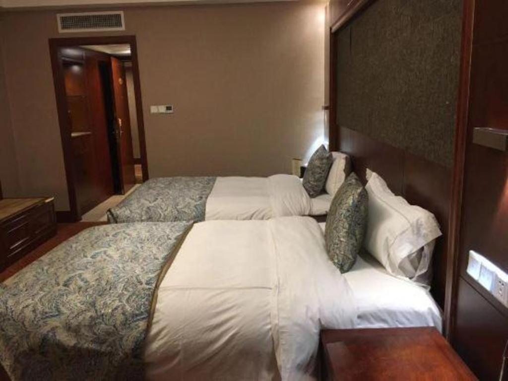 Yantai Golden Gulf Hotel Экстерьер фото