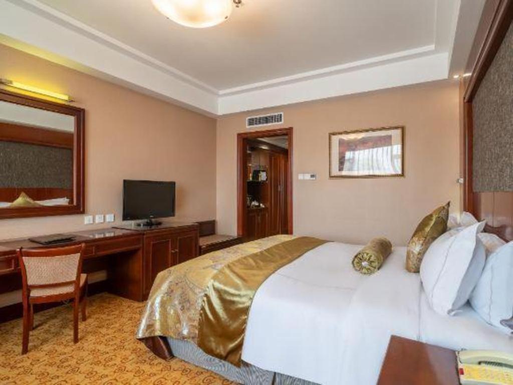 Yantai Golden Gulf Hotel Экстерьер фото